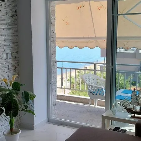 Sea View Perea Apartment *