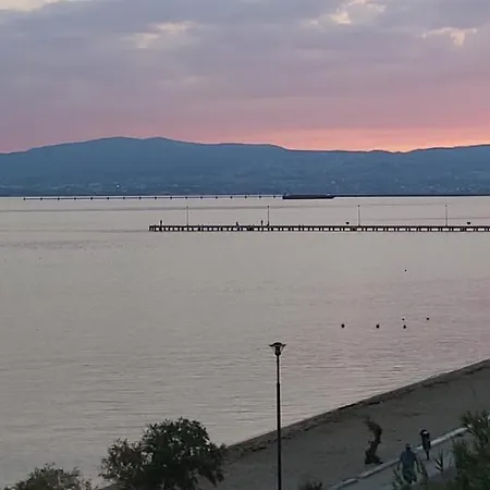 Sea View Perea Apartmán *