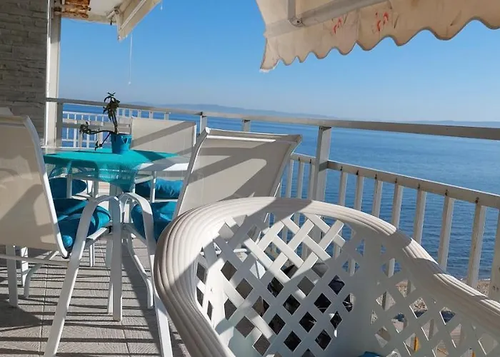 Sea View Perea Apartman